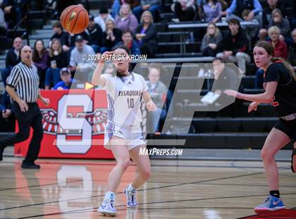 Thumbnail 2 in Issaquah vs. Mount Si photogallery.