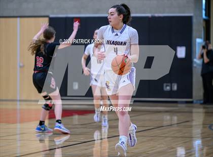 Thumbnail 3 in Issaquah vs. Mount Si photogallery.