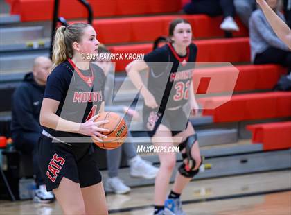 Thumbnail 3 in Issaquah vs. Mount Si photogallery.