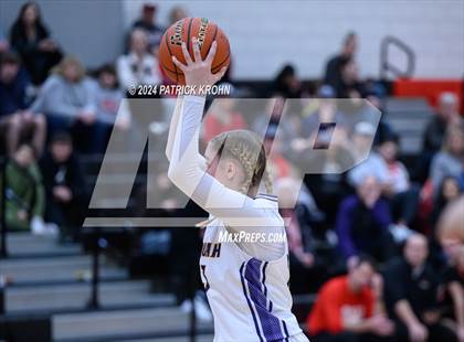 Thumbnail 2 in Issaquah vs. Mount Si photogallery.