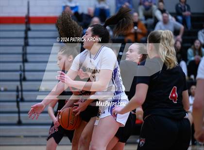 Thumbnail 2 in Issaquah vs. Mount Si photogallery.