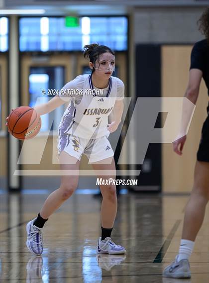 Thumbnail 1 in Issaquah vs. Mount Si photogallery.