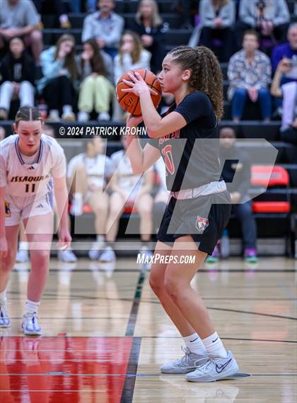 Thumbnail 3 in Issaquah vs. Mount Si photogallery.
