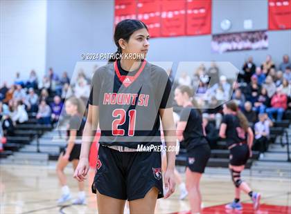Thumbnail 1 in Issaquah vs. Mount Si photogallery.