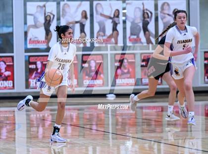 Thumbnail 1 in Issaquah vs. Mount Si photogallery.