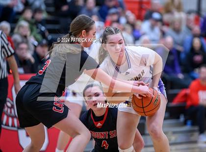 Thumbnail 3 in Issaquah vs. Mount Si photogallery.