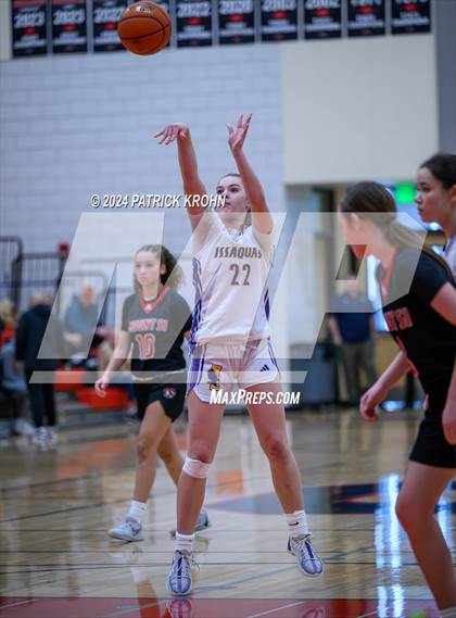 Thumbnail 1 in Issaquah vs. Mount Si photogallery.