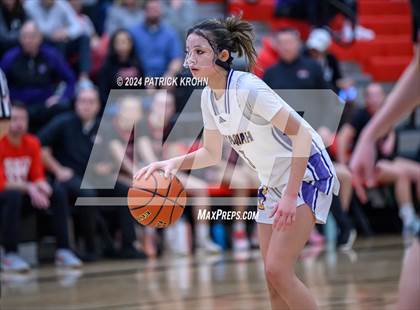 Thumbnail 1 in Issaquah vs. Mount Si photogallery.