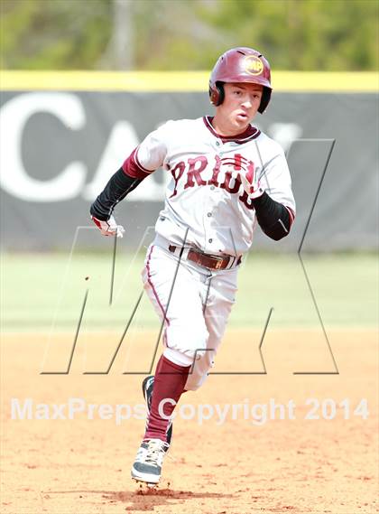 Thumbnail 2 in Regis Jesuit vs. Mountain Pointe (National High School Invitational) photogallery.