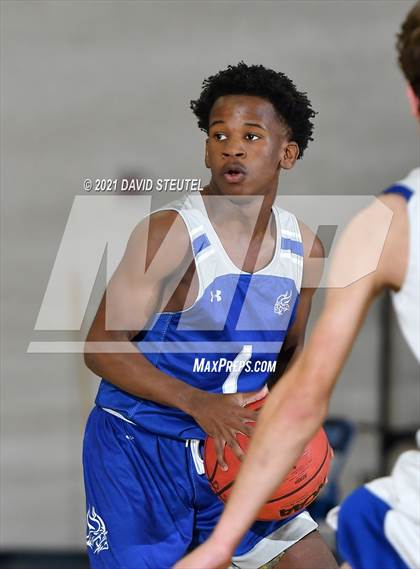 Thumbnail 2 in Valley vs. Davis (Les Curry Invitational) photogallery.