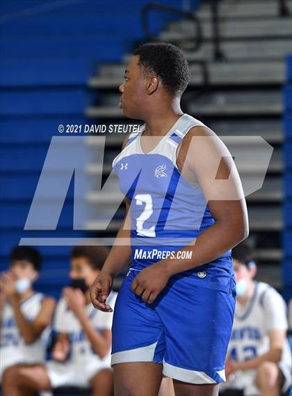 Thumbnail 3 in Valley vs. Davis (Les Curry Invitational) photogallery.
