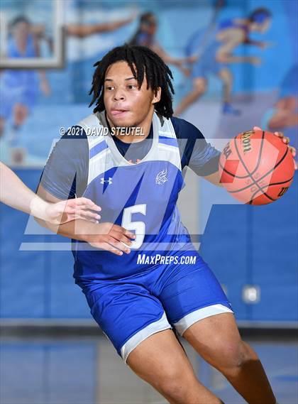 Thumbnail 3 in Valley vs. Davis (Les Curry Invitational) photogallery.