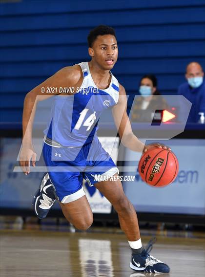 Thumbnail 3 in Valley vs. Davis (Les Curry Invitational) photogallery.