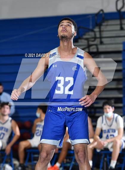 Thumbnail 2 in Valley vs. Davis (Les Curry Invitational) photogallery.