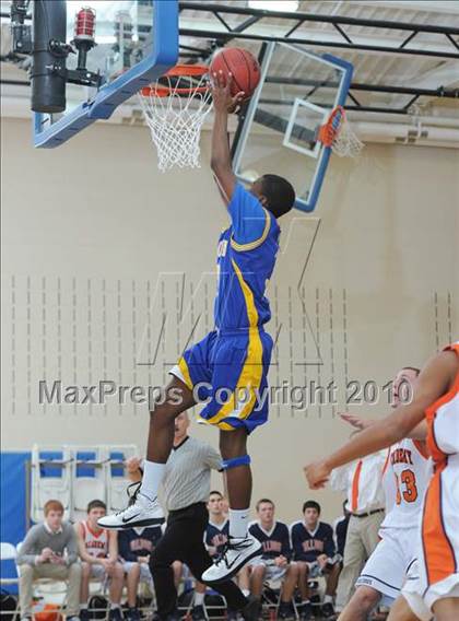 Thumbnail 1 in Norfolk Academy vs Cary Academy (Mission Sports Invitational) photogallery.