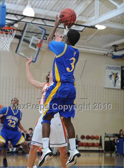Thumbnail 2 in Norfolk Academy vs Cary Academy (Mission Sports Invitational) photogallery.