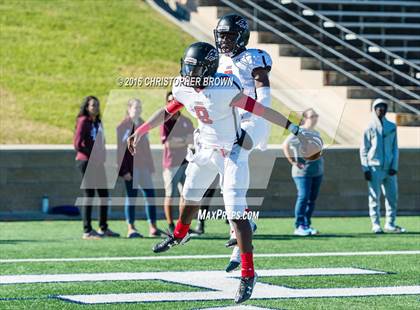 Thumbnail 1 in Langham Creek vs. Cinco Ranch (UIL 6A Bi-District Playoff) photogallery.