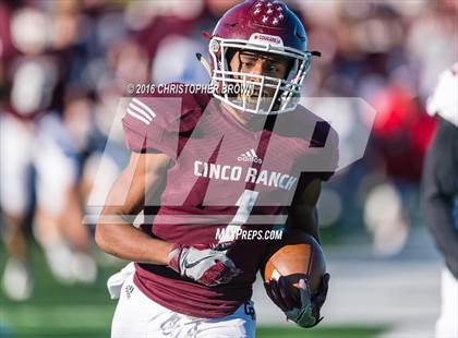 Thumbnail 2 in Langham Creek vs. Cinco Ranch (UIL 6A Bi-District Playoff) photogallery.