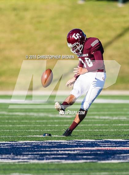Thumbnail 3 in Langham Creek vs. Cinco Ranch (UIL 6A Bi-District Playoff) photogallery.