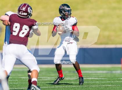 Thumbnail 3 in Langham Creek vs. Cinco Ranch (UIL 6A Bi-District Playoff) photogallery.