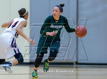 Thumbnail 3 in Churchill vs. Reagan photogallery.
