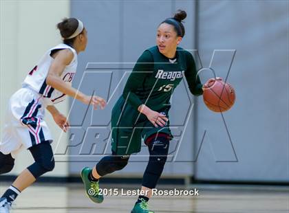 Thumbnail 1 in Churchill vs. Reagan photogallery.
