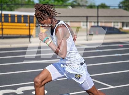 Thumbnail 2 in UIL 6A Track & Field Area 13&14 (100M) photogallery.
