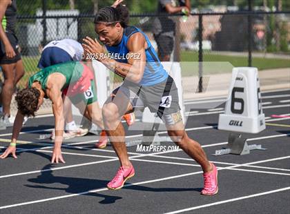 Thumbnail 1 in UIL 6A Track & Field Area 13&14 (100M) photogallery.