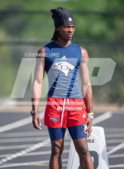 Thumbnail 1 in UIL 6A Track & Field Area 13&14 (100M) photogallery.