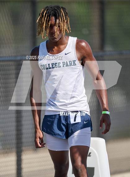 Thumbnail 2 in UIL 6A Track & Field Area 13&14 (100M) photogallery.