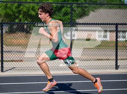 Thumbnail 1 in UIL 6A Track & Field Area 13&14 (100M) photogallery.