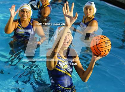 Thumbnail 2 in Granada Hills Charter vs. Birmingham photogallery.