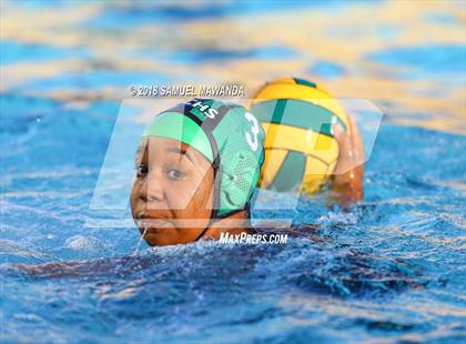 Thumbnail 2 in Granada Hills Charter vs. Birmingham photogallery.