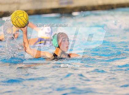 Thumbnail 2 in Granada Hills Charter vs. Birmingham photogallery.