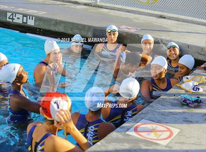 Thumbnail 1 in Granada Hills Charter vs. Birmingham photogallery.