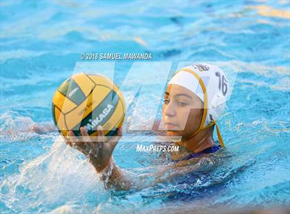Thumbnail 2 in Granada Hills Charter vs. Birmingham photogallery.