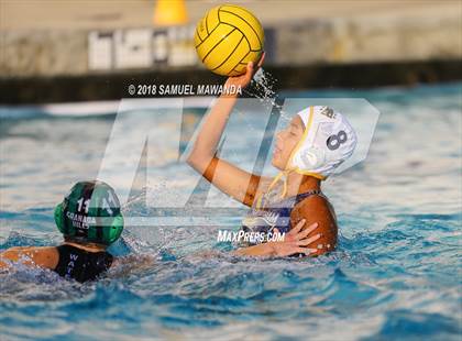 Thumbnail 3 in Granada Hills Charter vs. Birmingham photogallery.