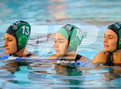 Thumbnail 2 in Granada Hills Charter vs. Birmingham photogallery.