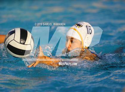 Thumbnail 2 in Granada Hills Charter vs. Birmingham photogallery.
