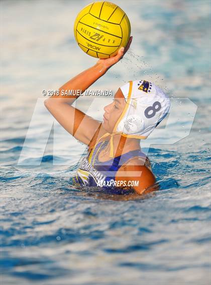 Thumbnail 2 in Granada Hills Charter vs. Birmingham photogallery.