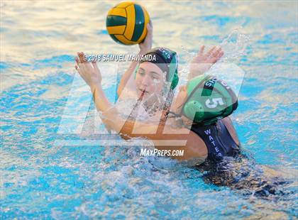 Thumbnail 2 in Granada Hills Charter vs. Birmingham photogallery.