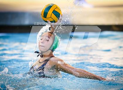 Thumbnail 3 in Granada Hills Charter vs. Birmingham photogallery.