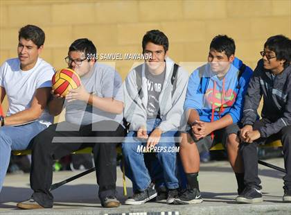 Thumbnail 3 in Granada Hills Charter vs. Birmingham photogallery.