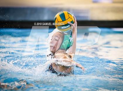 Thumbnail 2 in Granada Hills Charter vs. Birmingham photogallery.