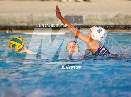 Thumbnail 3 in Granada Hills Charter vs. Birmingham photogallery.