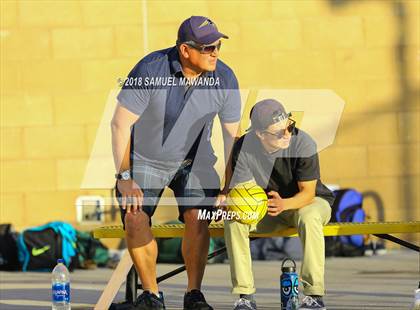 Thumbnail 3 in Granada Hills Charter vs. Birmingham photogallery.