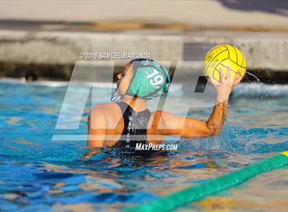 Thumbnail 2 in Granada Hills Charter vs. Birmingham photogallery.