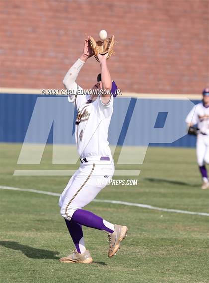 Thumbnail 3 in Clarksville vs Independence photogallery.
