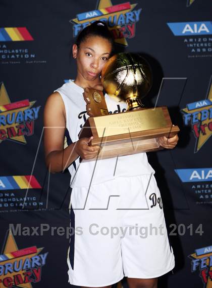 Thumbnail 1 in Desert Vista (AIA D1 Final Award Photos) photogallery.