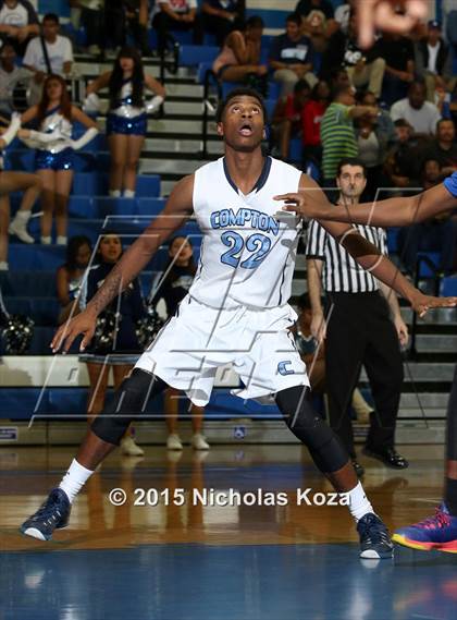 Thumbnail 1 in La Mirada vs. Compton (CIF SoCal Regional D2 Playoff) photogallery.